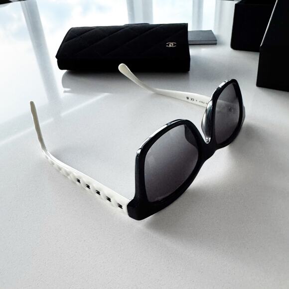 Chanel Black Frame with White Arms/Gray Lens Sunglasses - Picture 14 of 16